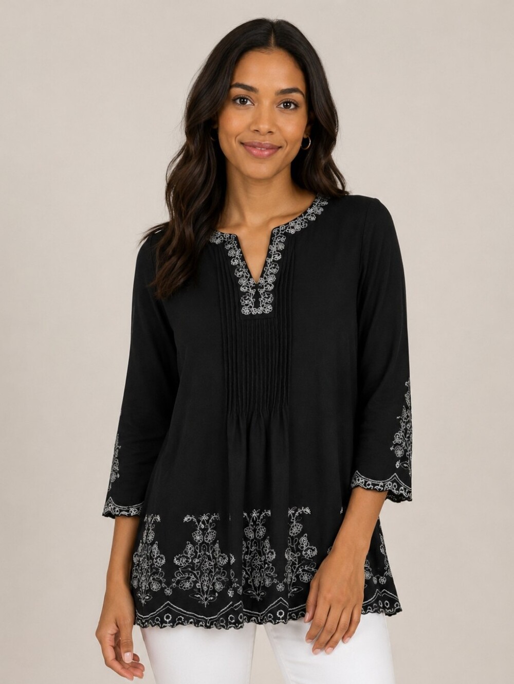 Charter Club Black/White Embroidered V-Neck 3/4 Sleeve Cotton Tunic. Size Medium